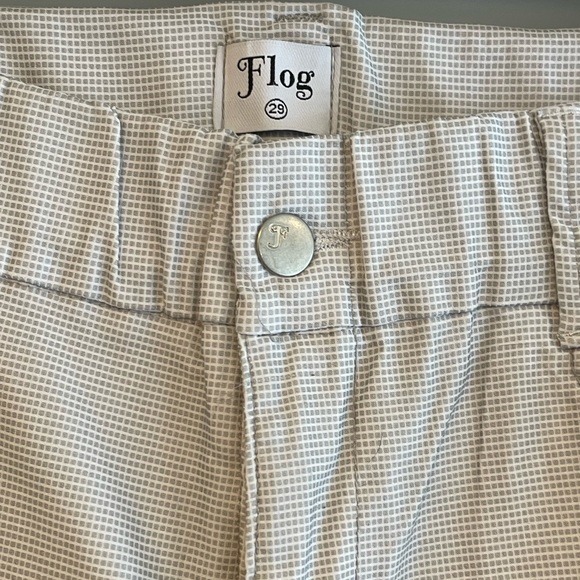 Flog pants with zipper-button up-belt loops- Size 29 - boot cut- White and Gray - Picture 4 of 13